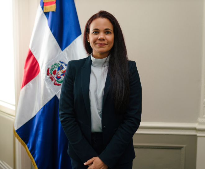 laysa francisco asistente consular uk embassy
